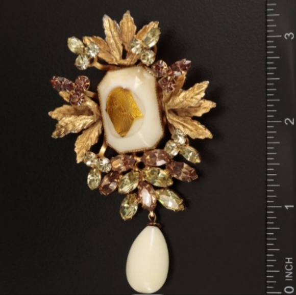 Large Hobé Baroque 3.5" Gold and Cream Brooch Mid-century Rare - Picture 2 of 4